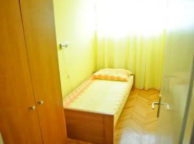 Ivona Centar 公寓 *